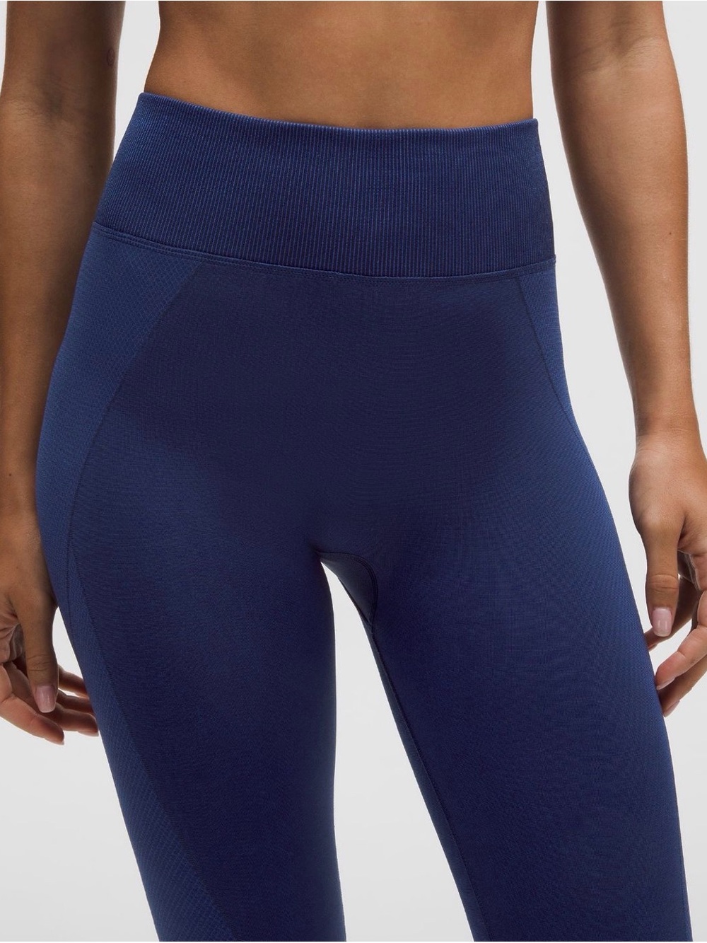 NWT Lululemon Get Low HR Training
Tight 25"